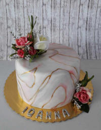A nameday or birthday cake from Cyprus-flowers.com